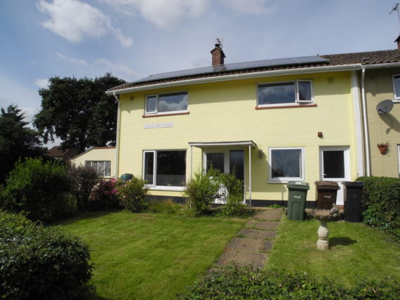 3 Bedroom End of Ter...